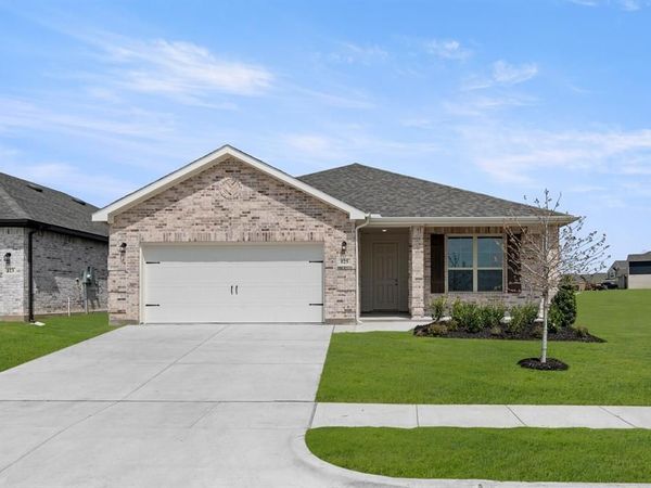 125 Toftrees Drive, Cleburne, TX 76031