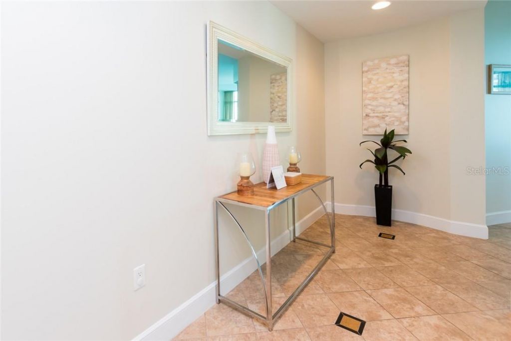 101 S Eola Drive, Unit 621, Orlando, FL 32801 Photo