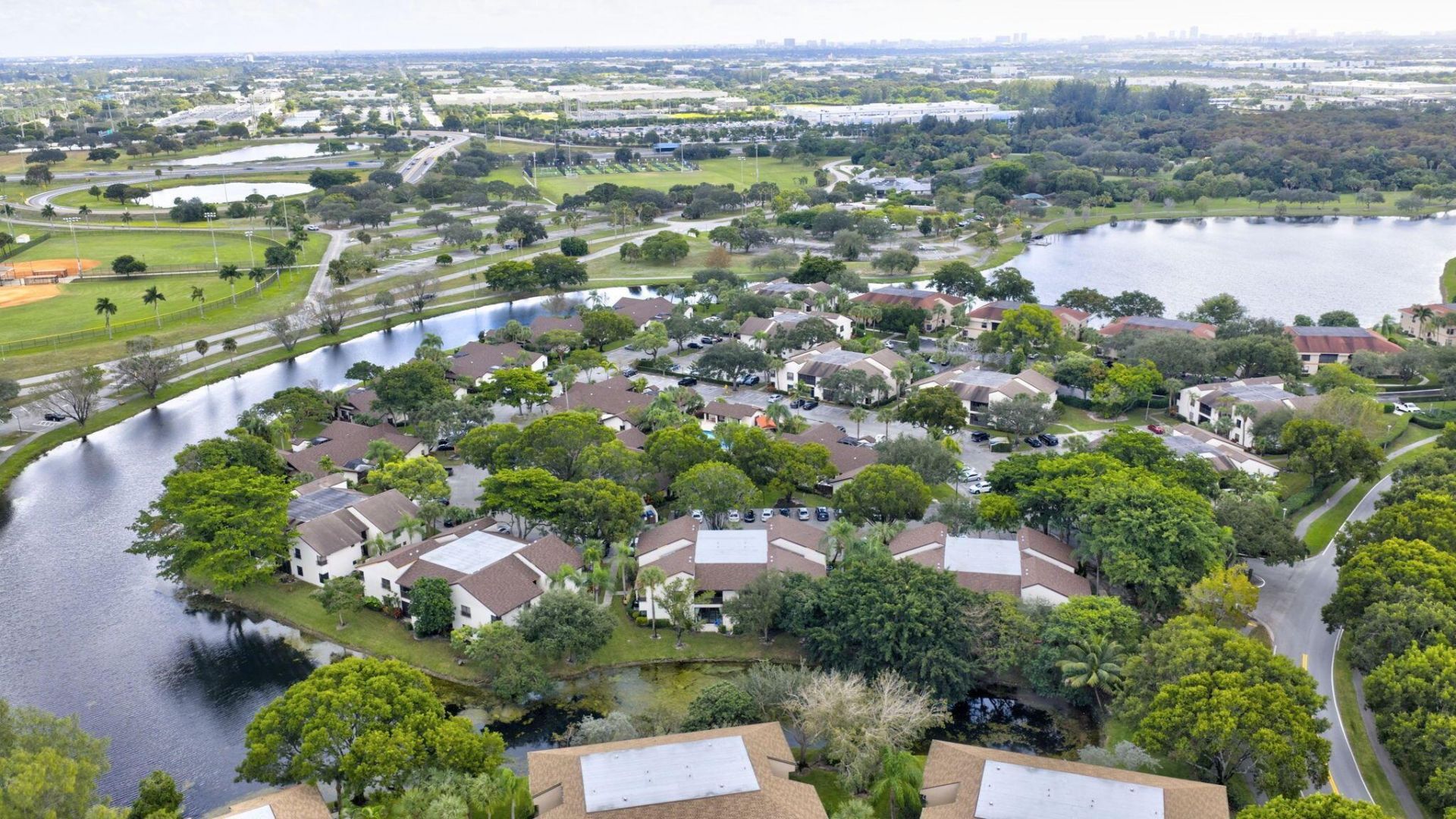 2515 Carambola Circle N, Unit 1810, Coconut Creek, FL 33066 Photo