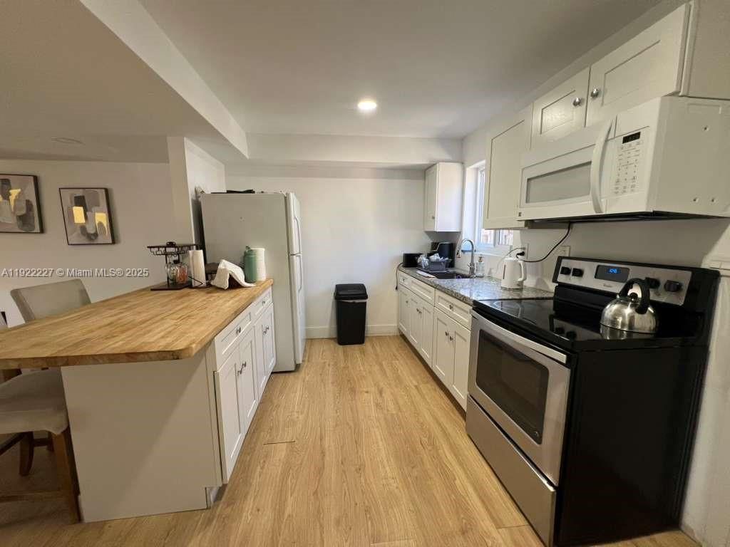 1480 NE 151st St, Unit 101, Miami, FL 33162 Photo