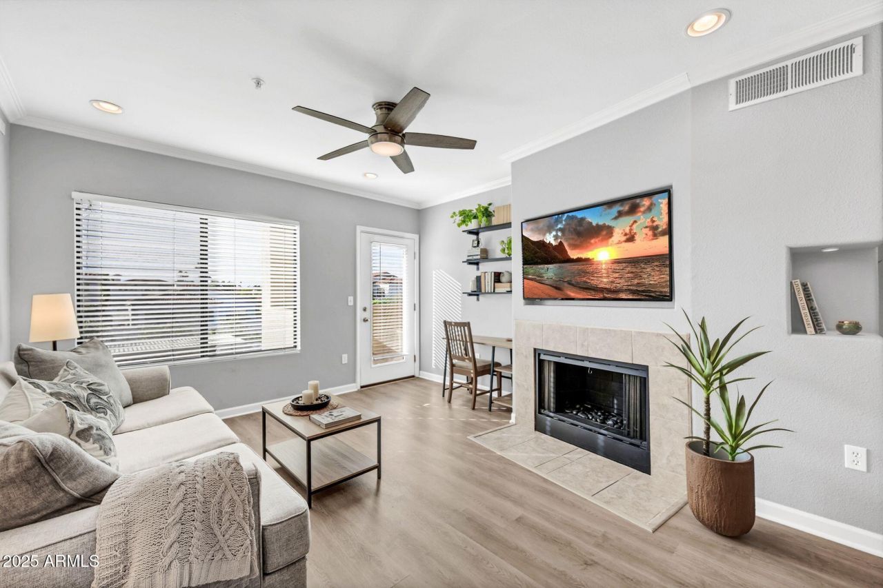 7575 E Indian Bend Road, Unit 2085, Scottsdale, AZ 85250 Main Photo