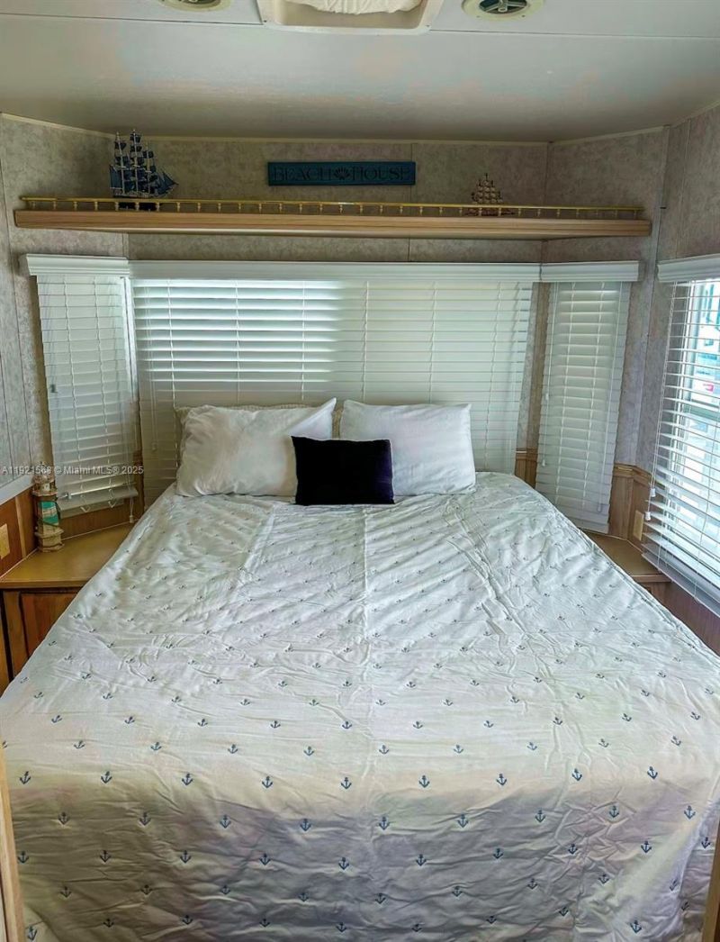 325 Calusa St 516, Key Largo, FL 33037 Photo