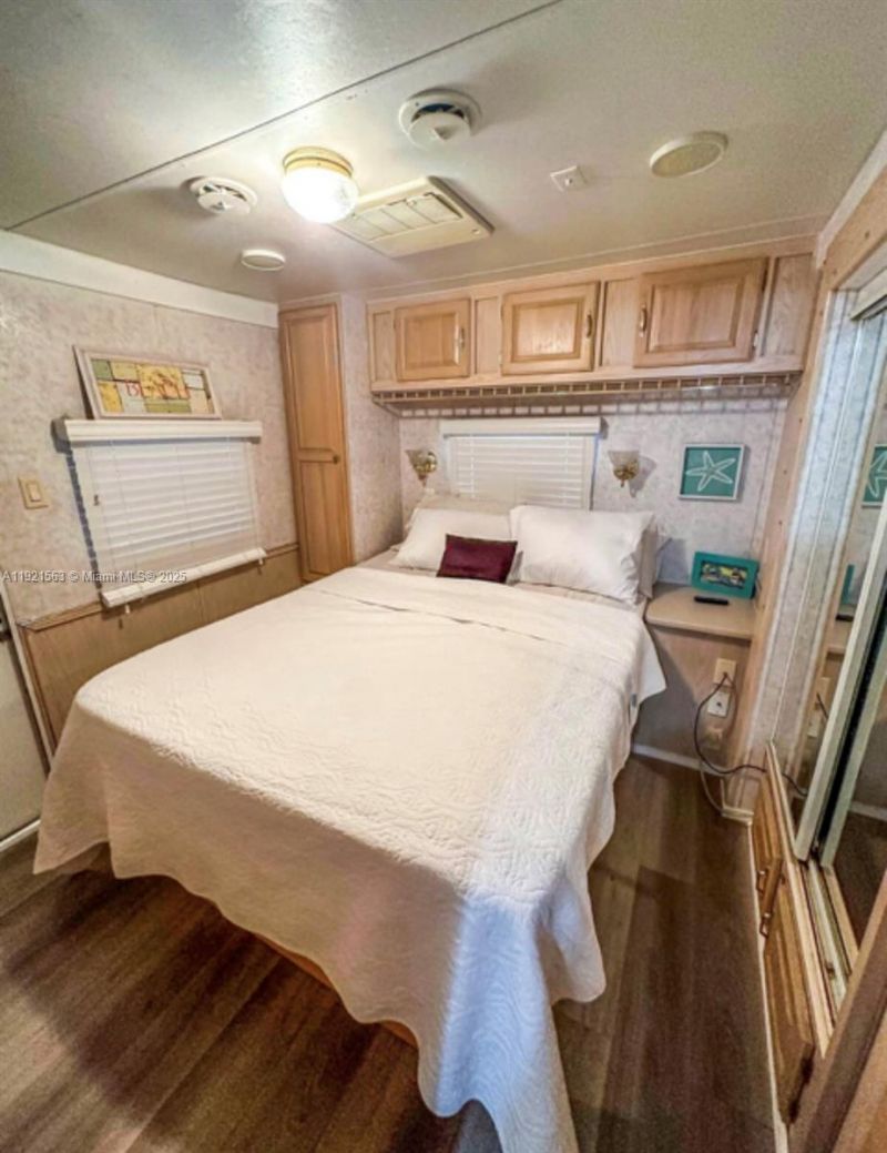 325 Calusa St 516, Key Largo, FL 33037 Photo