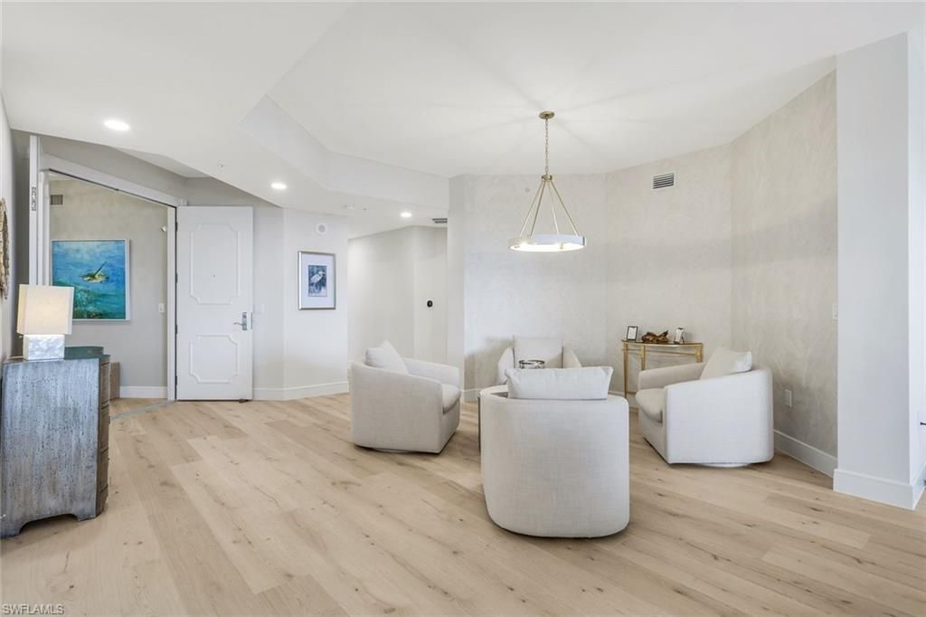 6021 Silver King Blvd, Unit 203, Cape Coral, FL 33914 Photo