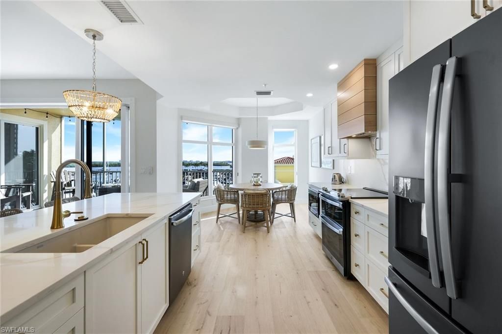 6021 Silver King Blvd, Unit 203, Cape Coral, FL 33914 Photo