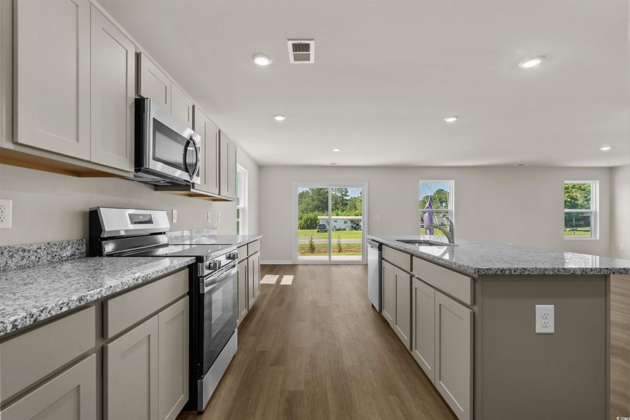 925 Caswell Dr. Photo 13