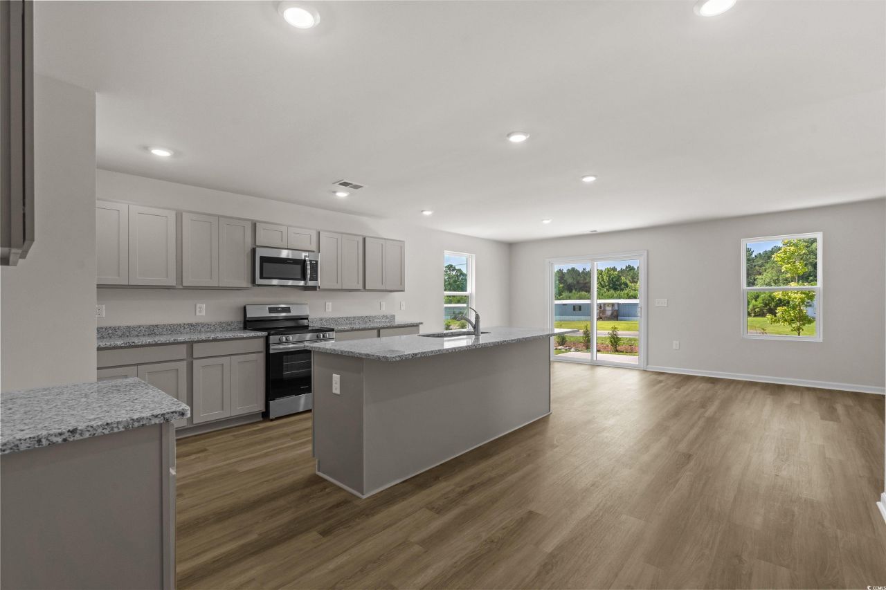 925 Caswell Dr. Photo 15