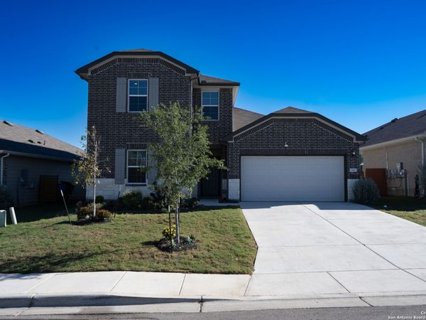 560 Chaco Loop, Seguin, TX 78155