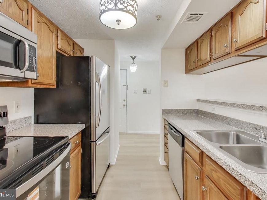 13107 Briarcliff Terrace, Unit 2-204, Germantown, MD 20874 Main Photo