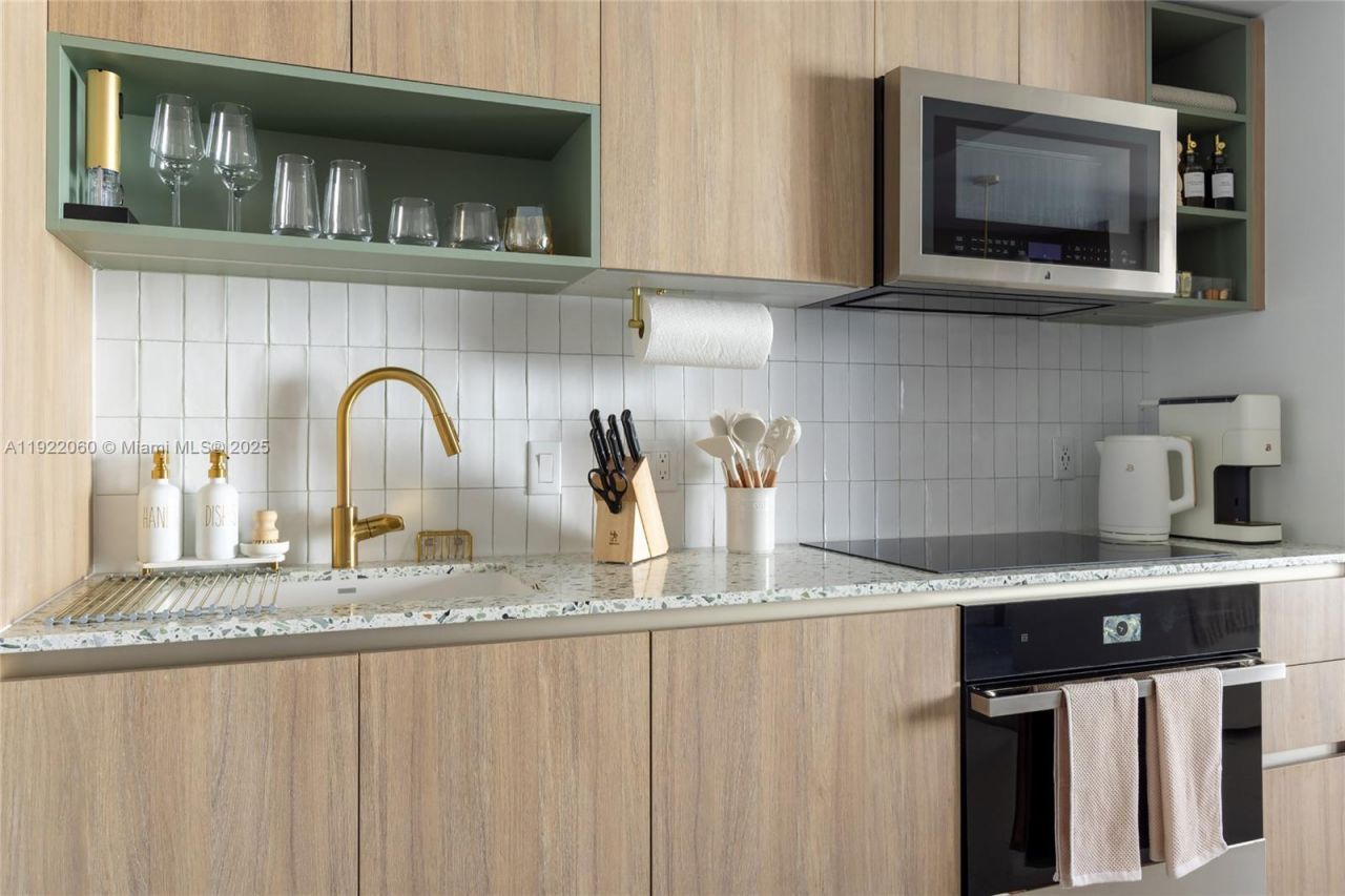 159 NE 6th St, Unit 3209, Miami, FL 33132 Photo