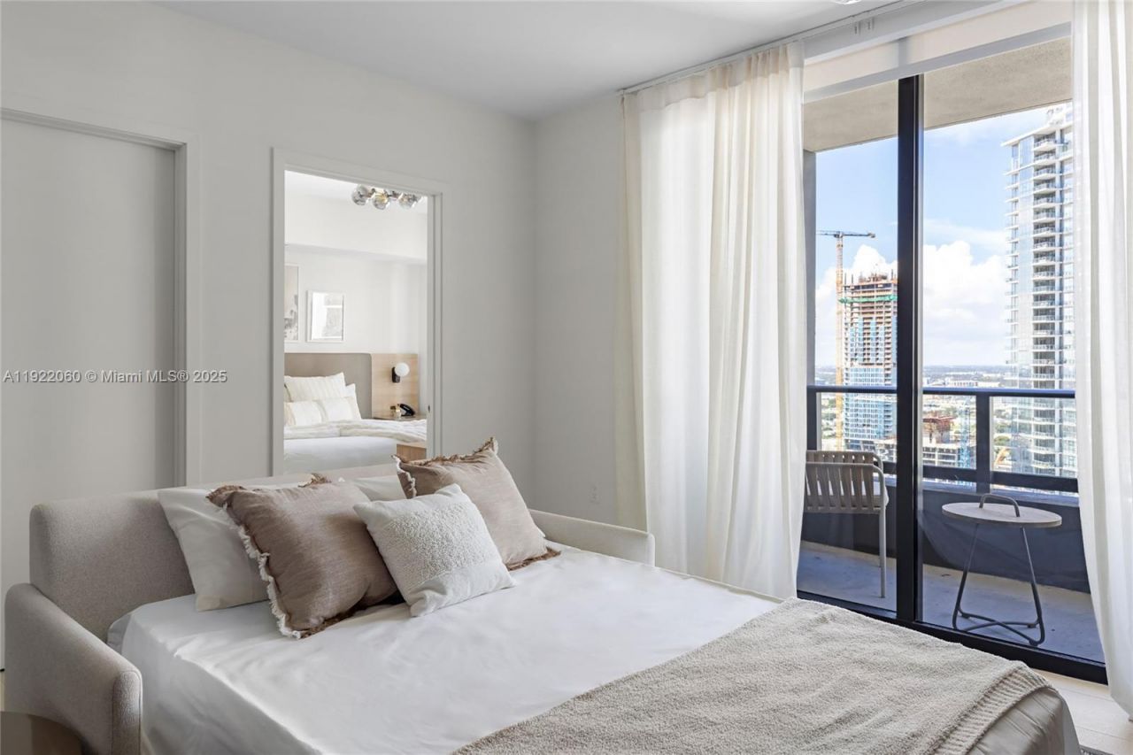 159 NE 6th St, Unit 3209, Miami, FL 33132 Photo