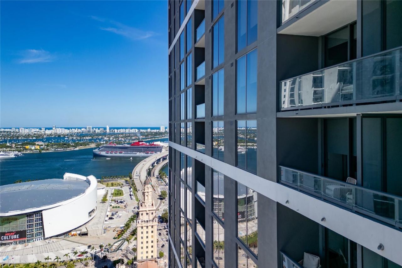 159 NE 6th St, Unit 3209, Miami, FL 33132 Photo