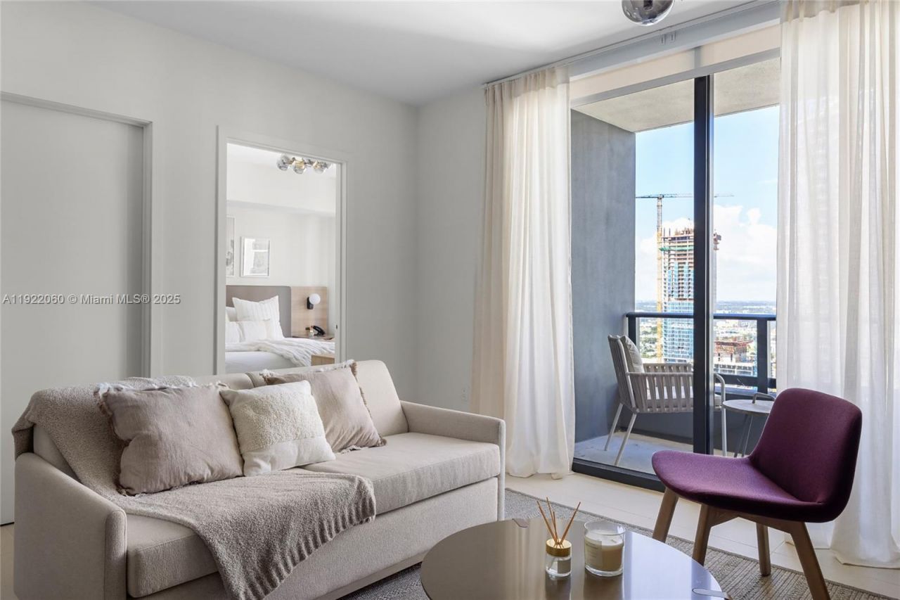 159 NE 6th St, Unit 3209, Miami, FL 33132 Photo