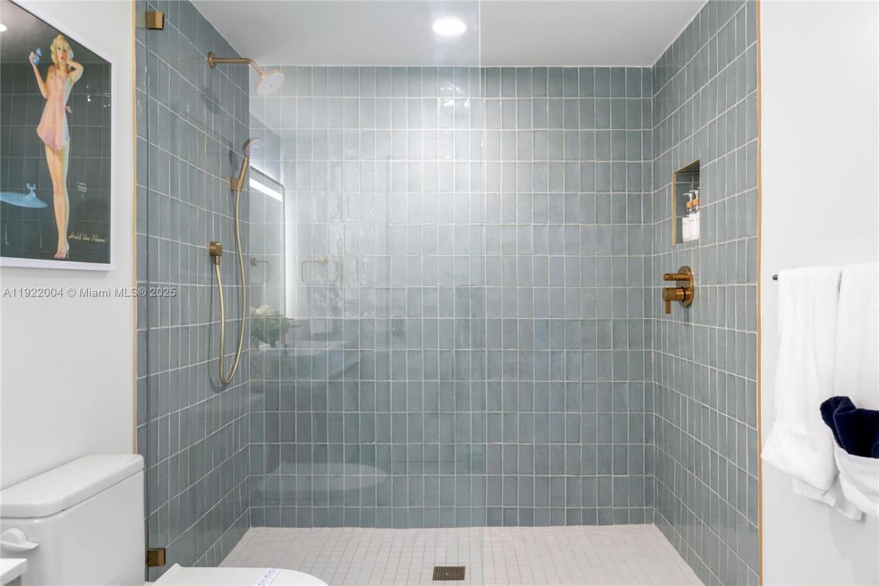 159 NE 6th St, Unit 3002, Miami, FL 33132 Photo