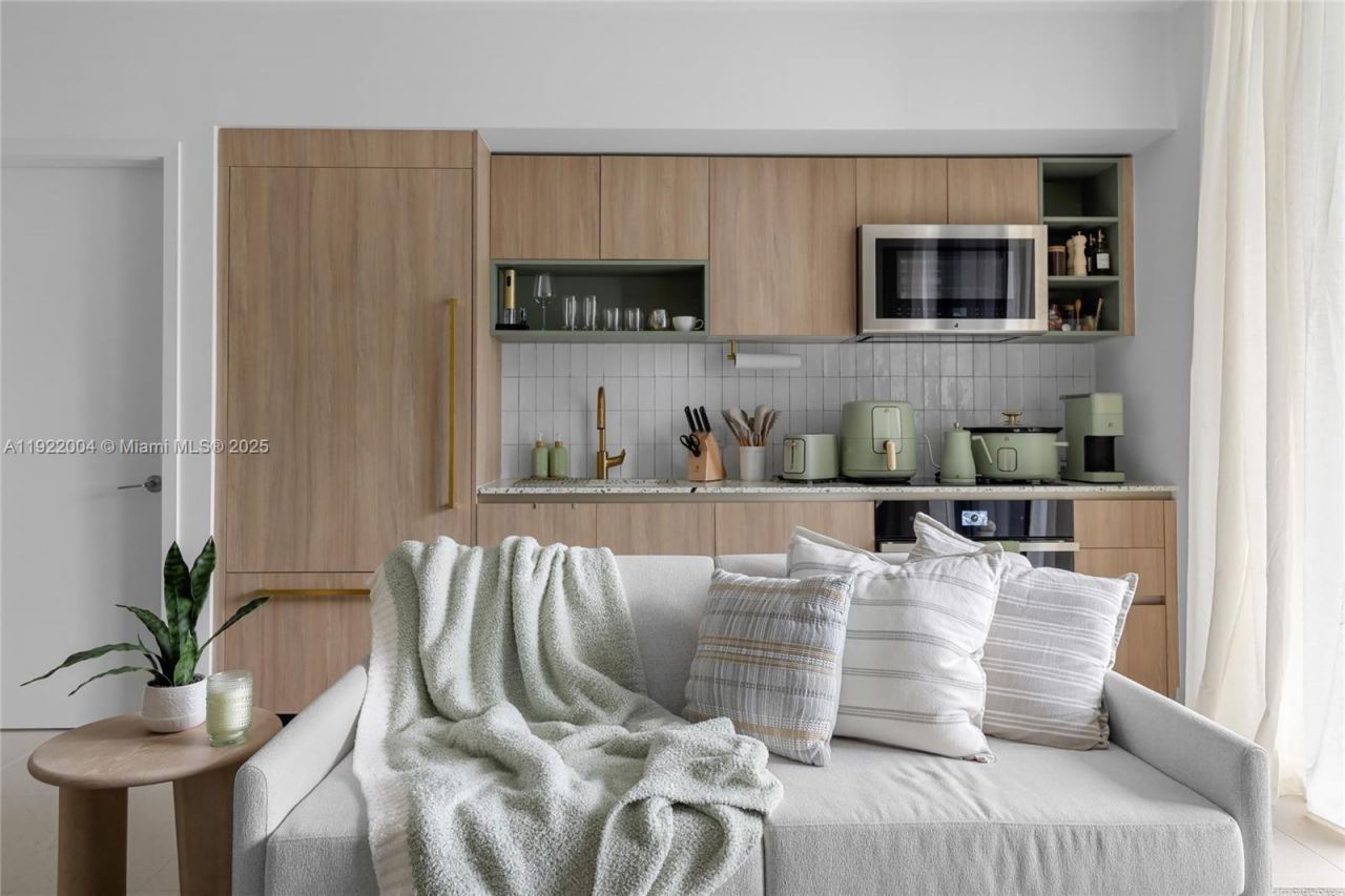 159 NE 6th St, Unit 3002, Miami, FL 33132 Photo