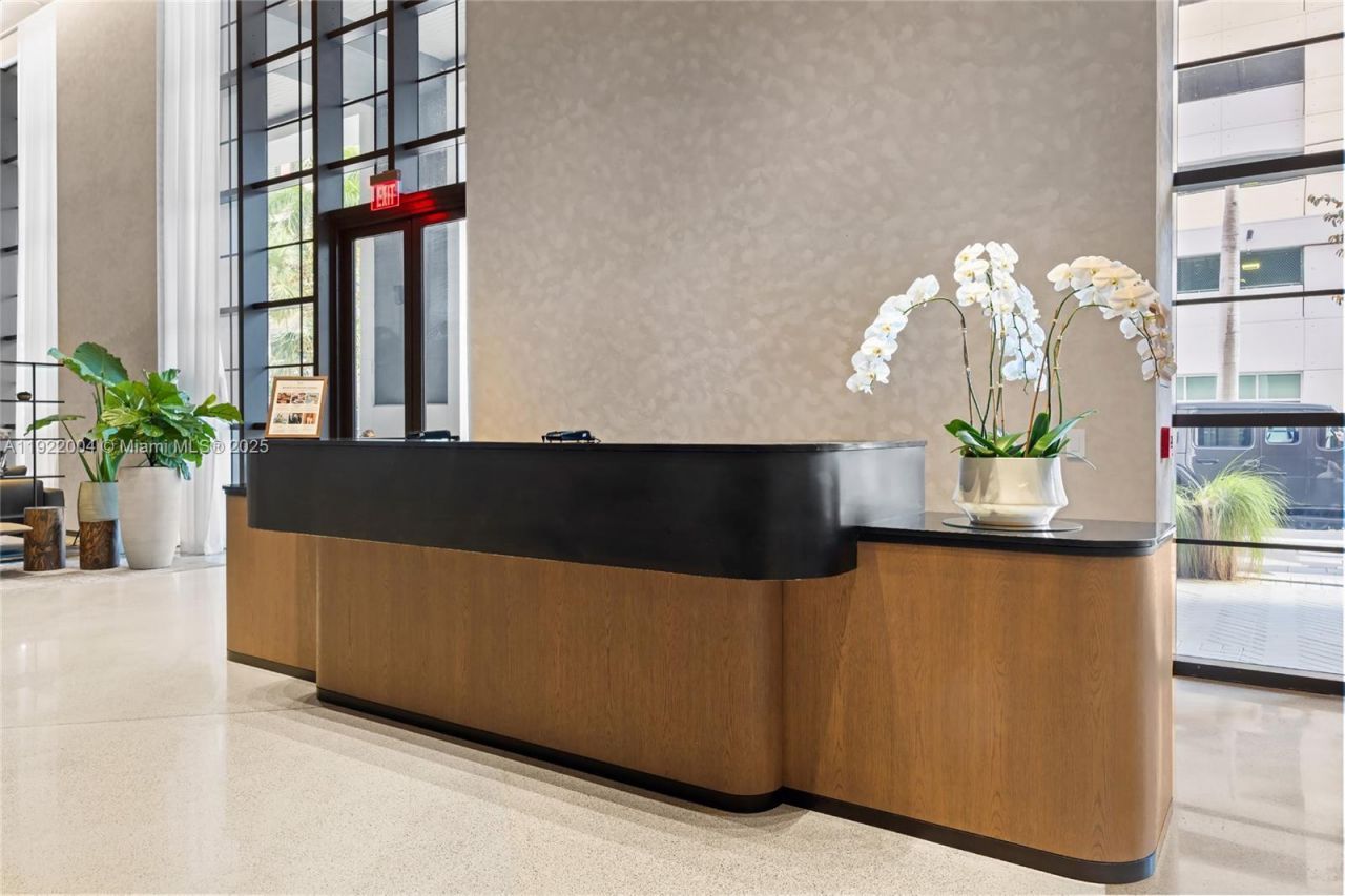 159 NE 6th St, Unit 3002, Miami, FL 33132 Photo