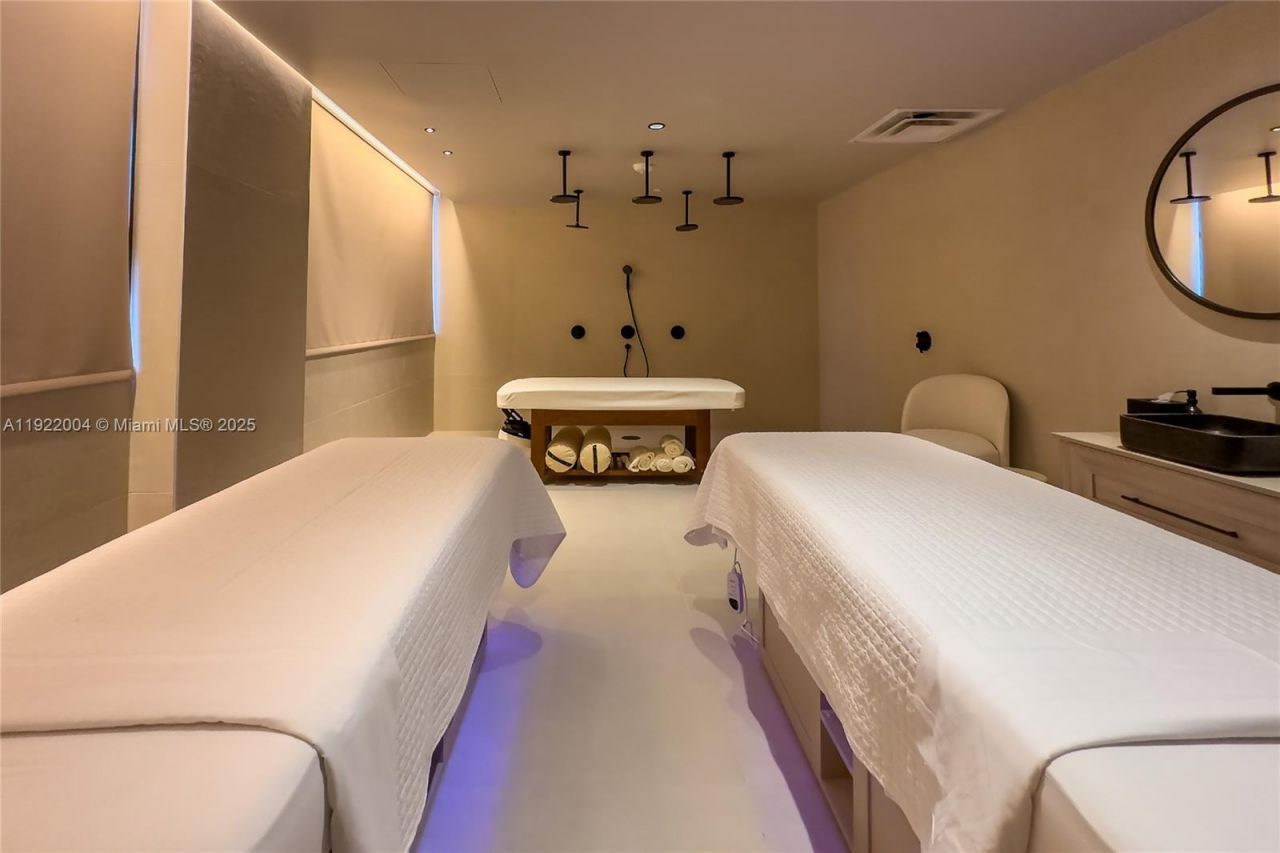 159 NE 6th St, Unit 3002, Miami, FL 33132 Photo