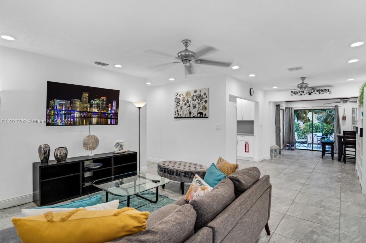 1165 SW 4th Ter, Pompano Beach, FL 33060 Photo