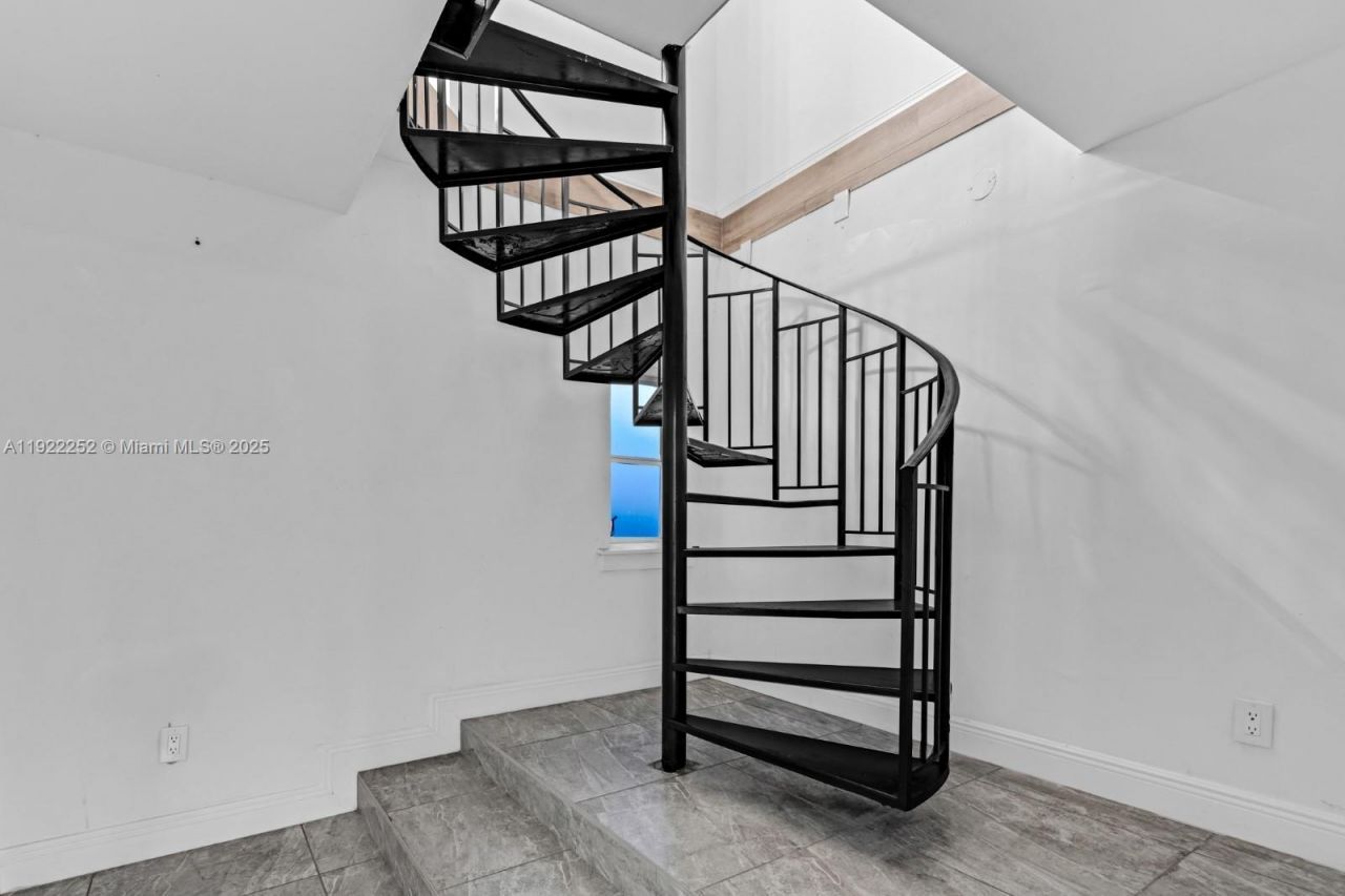 1165 SW 4th Ter, Pompano Beach, FL 33060 Photo