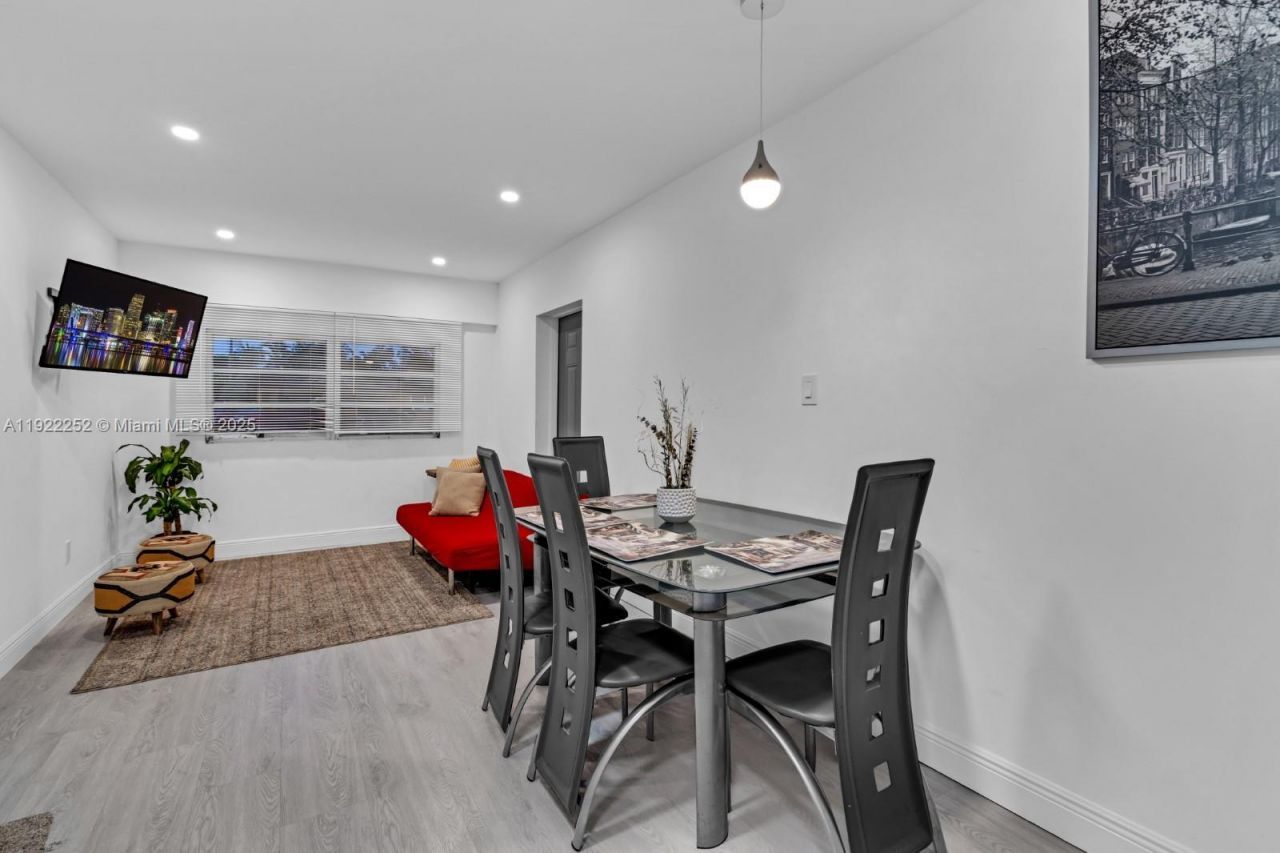 1165 SW 4th Ter, Pompano Beach, FL 33060 Photo