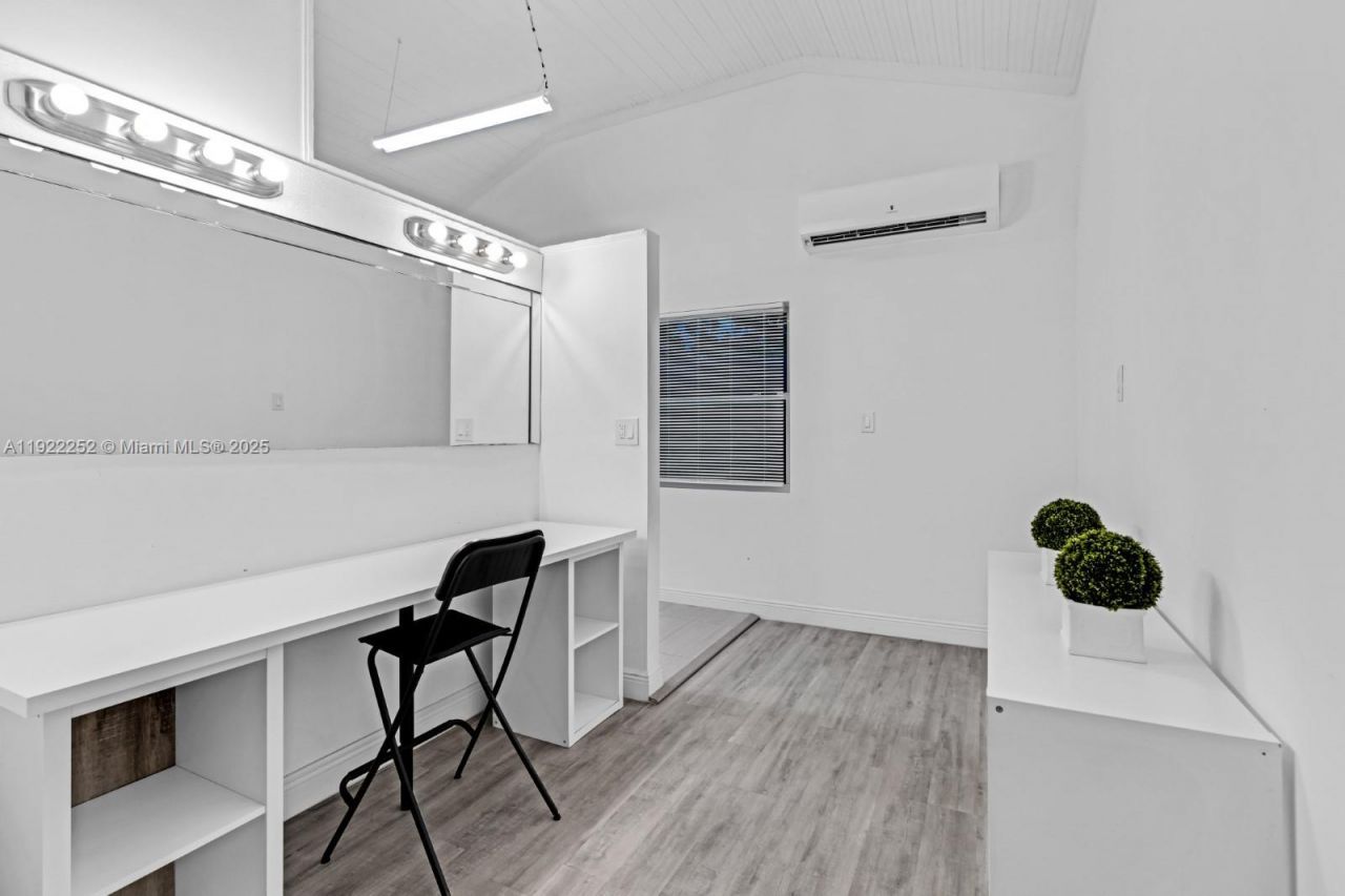 1165 SW 4th Ter, Pompano Beach, FL 33060 Photo