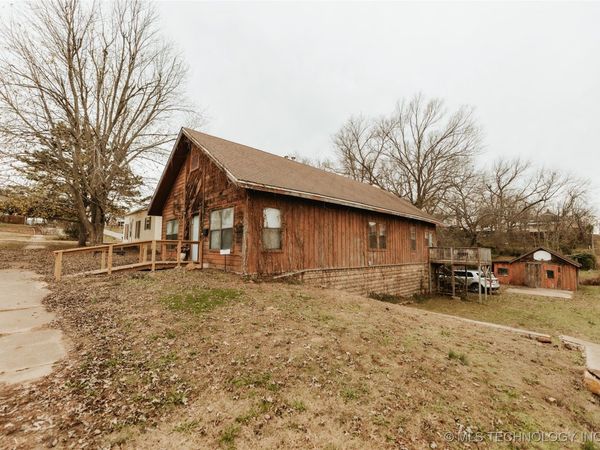 907 5th Street, Pawnee, OK 74058