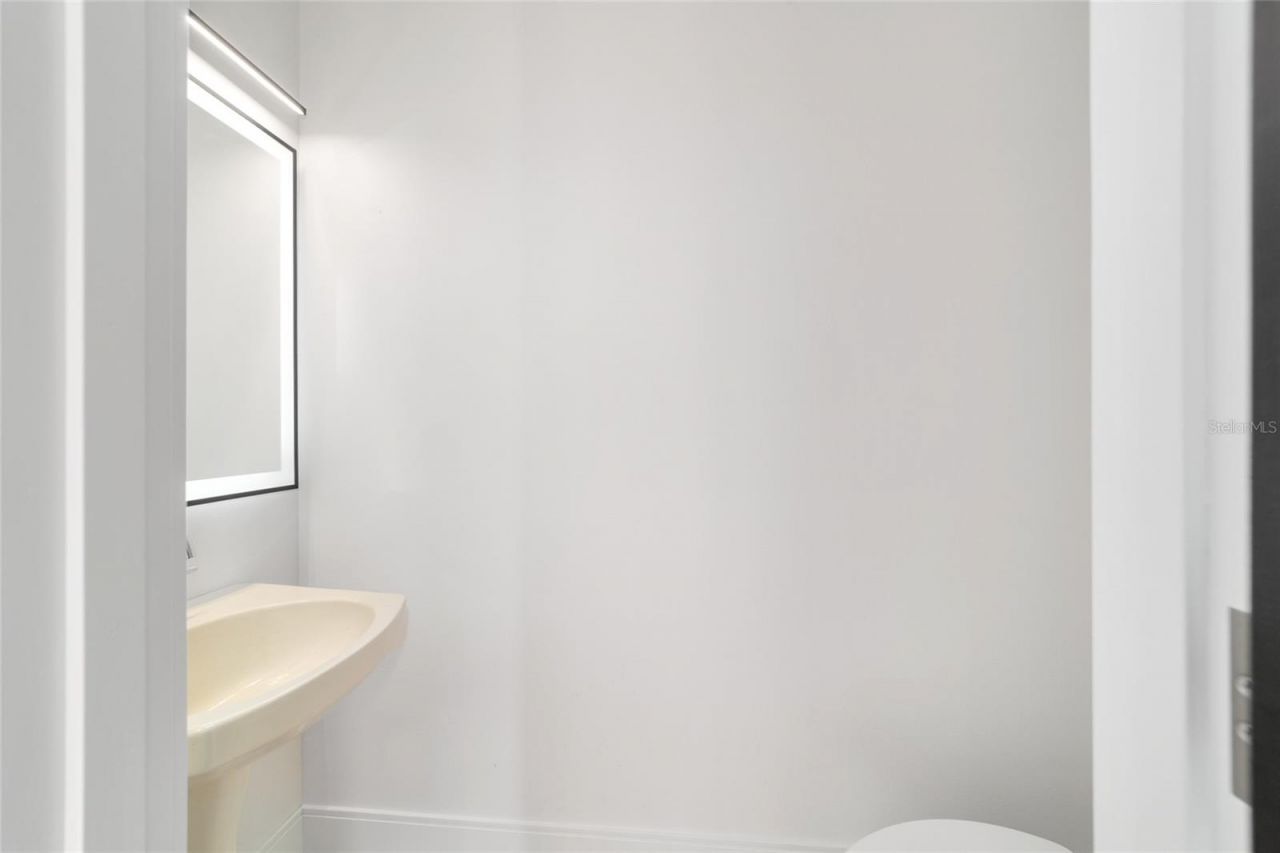 11407 N Magnolia Avenue, Ocala, FL 34475 Photo