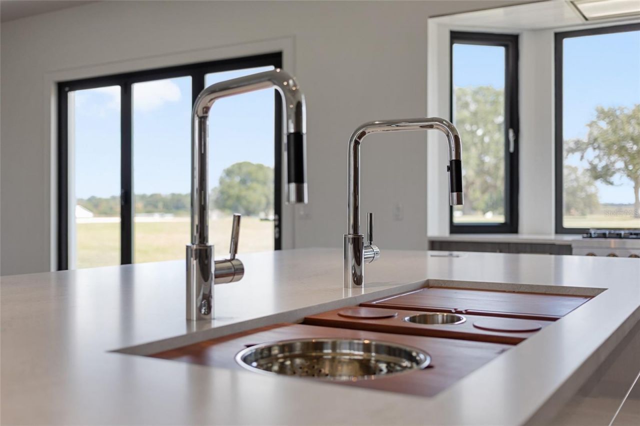 11407 N Magnolia Avenue, Ocala, FL 34475 Photo