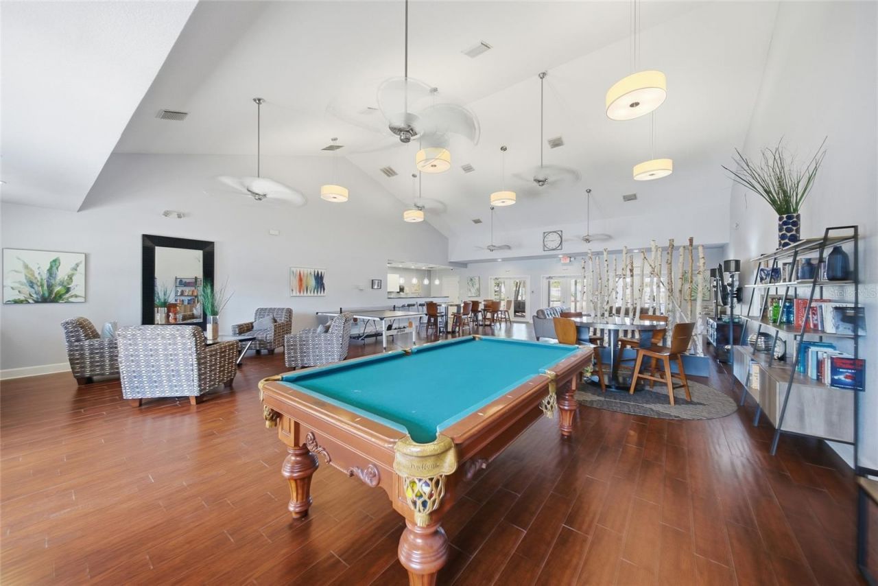 220 Pompano Drive Se, Unit D, Saint Petersburg, FL 33705 Photo