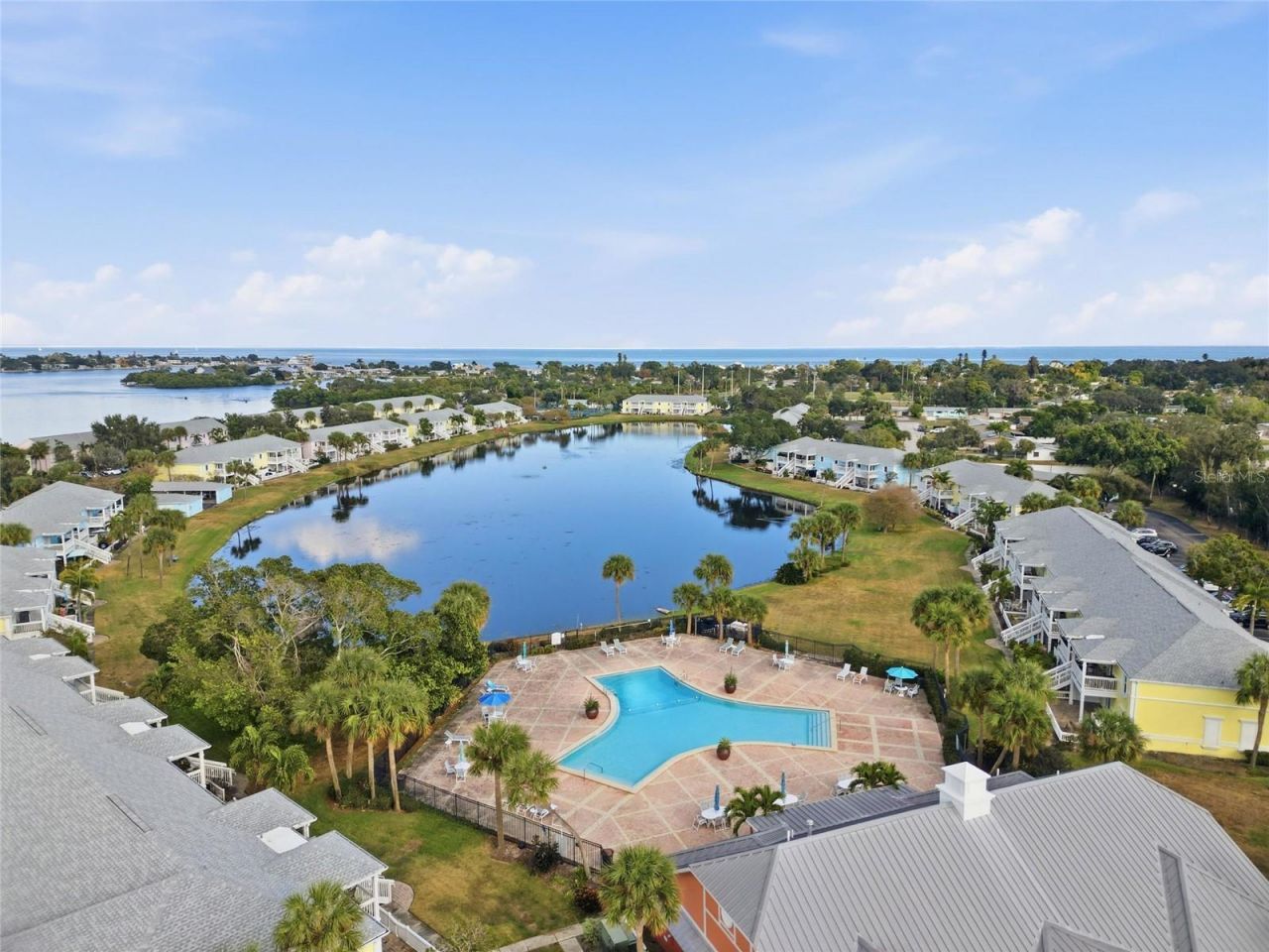 220 Pompano Drive Se, Unit D, Saint Petersburg, FL 33705 Photo