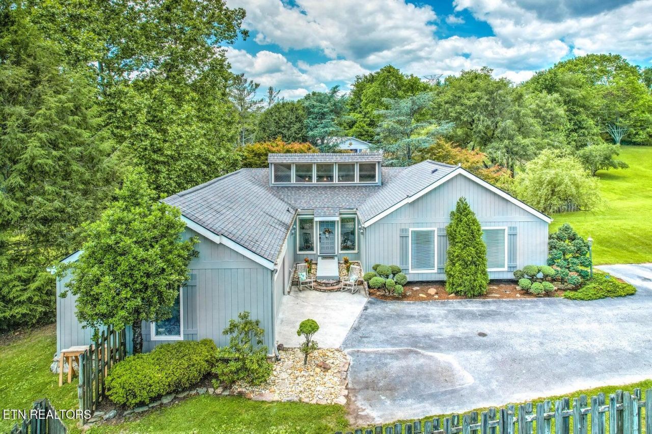 121 Spencer Lane, Rockwood, TN 37854 Main Photo