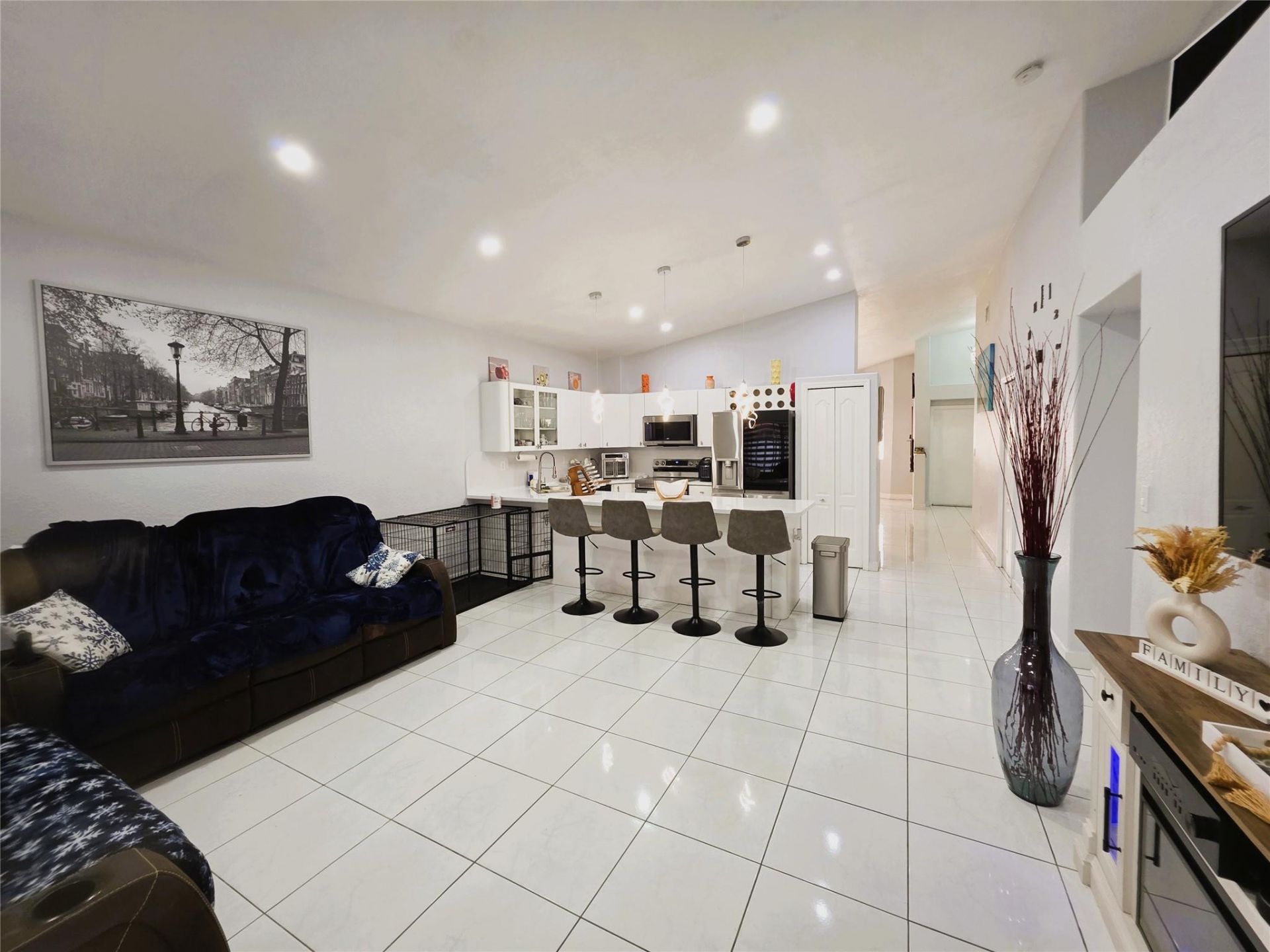 8771 NW 141st Terrace, Miami Lakes, FL 33018 Photo