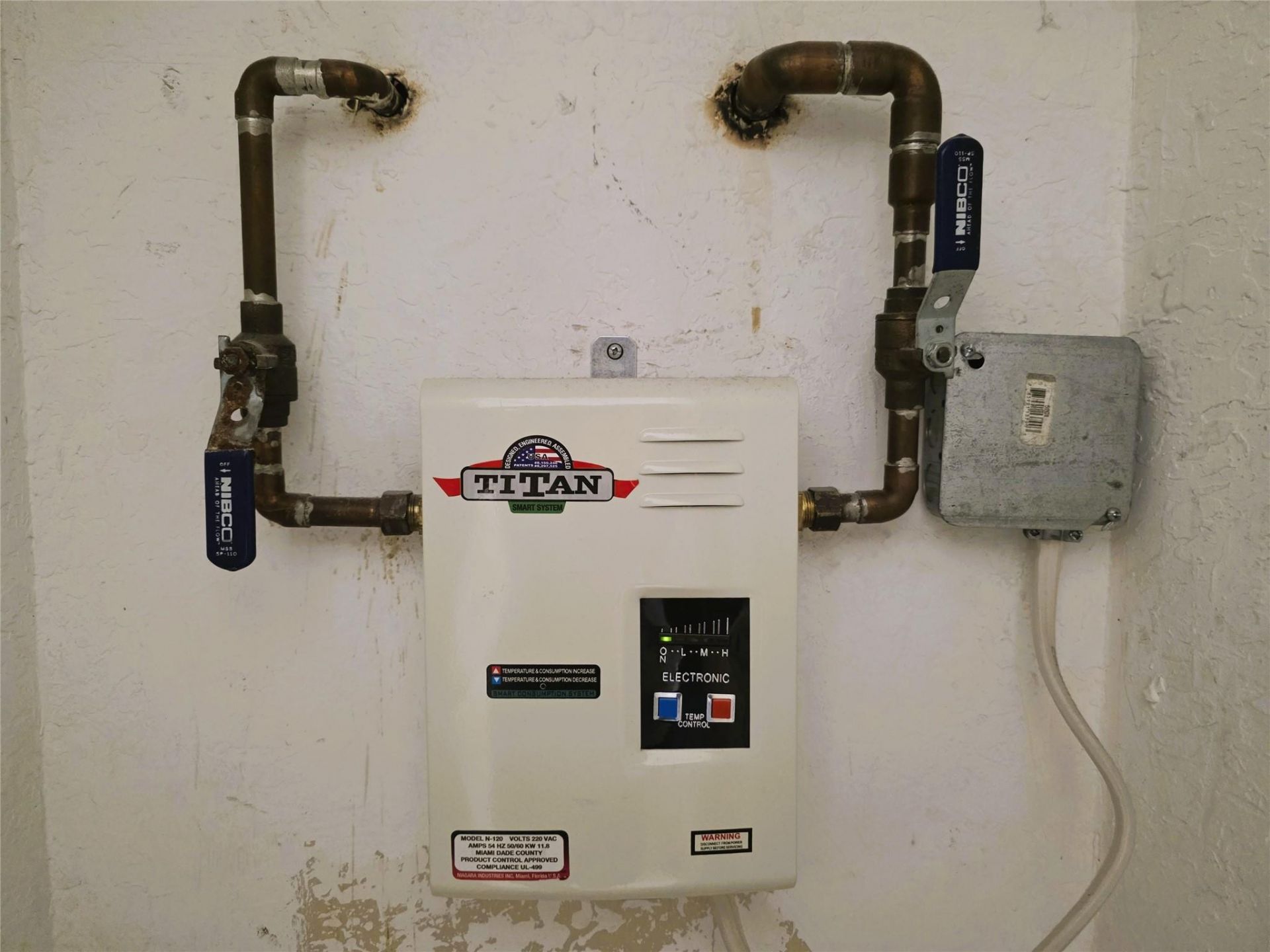 8771 NW 141st Terrace, Miami Lakes, FL 33018 Photo