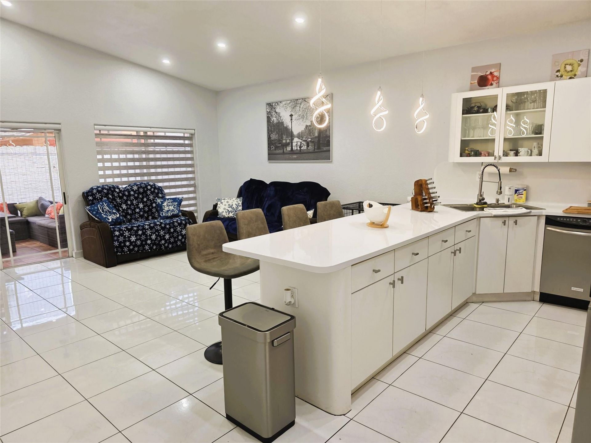 8771 NW 141st Terrace, Miami Lakes, FL 33018 Photo