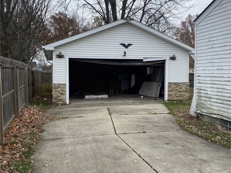 3211 Kneirim Drive, Lorain, OH 44053 Photo 3