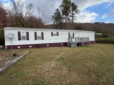 37 Burnett Street, Williamsburg, KY 40769