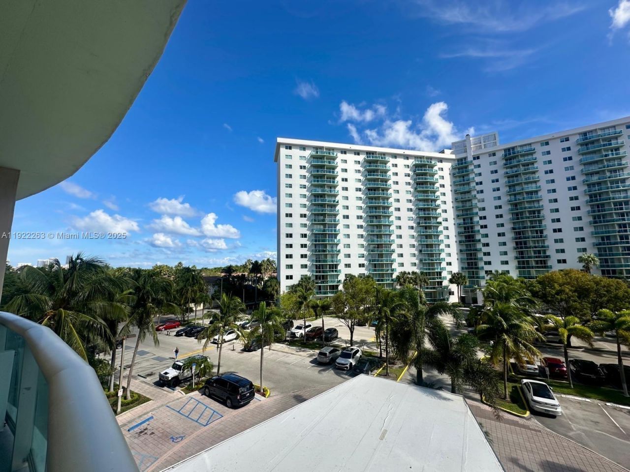 19390 Collins Ave, Unit 414, Sunny Isles Beach, FL 33160 Photo