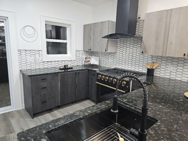 1828 W 57th Street, Cleveland, OH 44102 Photo 22