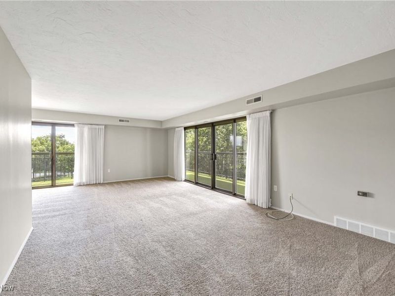 12550 Lake Avenue, Unit 706, Lakewood, OH 44107 Photo 13