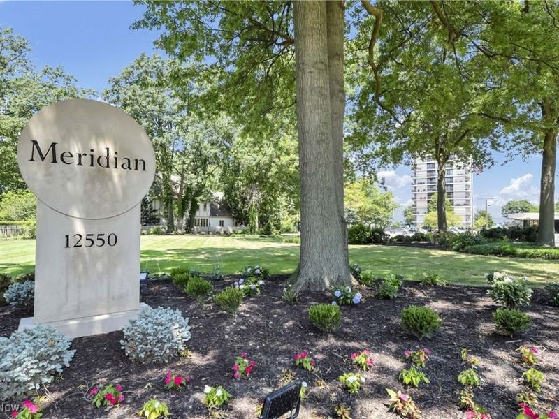 12550 Lake Avenue, Unit 706, Lakewood, OH 44107 Photo 2