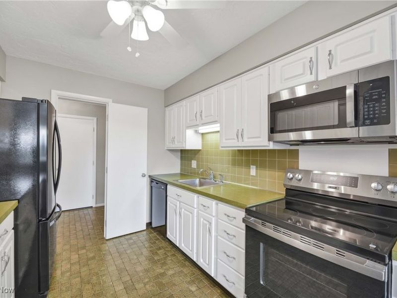 12550 Lake Avenue, Unit 706, Lakewood, OH 44107 Photo 25