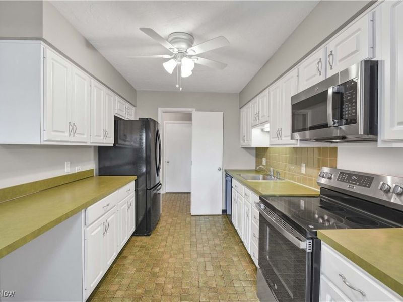 12550 Lake Avenue, Unit 706, Lakewood, OH 44107 Photo 26