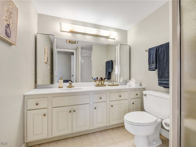 12550 Lake Avenue, Unit 706, Lakewood, OH 44107 Photo 31