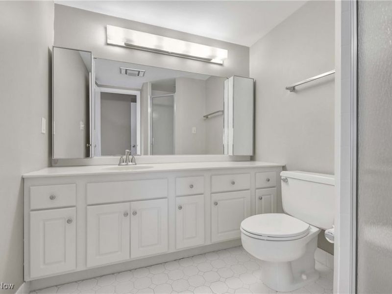 12550 Lake Avenue, Unit 706, Lakewood, OH 44107 Photo 33