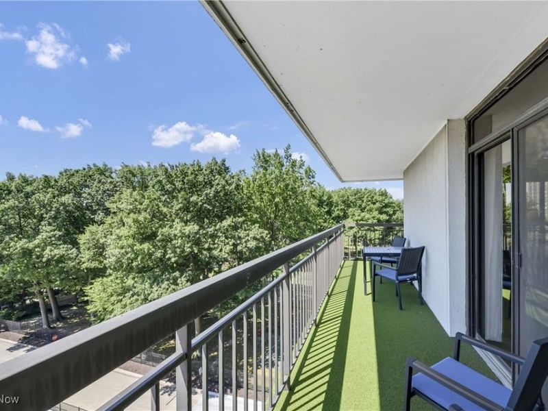 12550 Lake Avenue, Unit 706, Lakewood, OH 44107 Photo 7