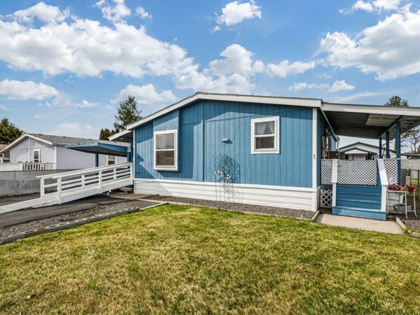 185 NW Harwood Street, Unit SPC 21, Prineville, OR 97754