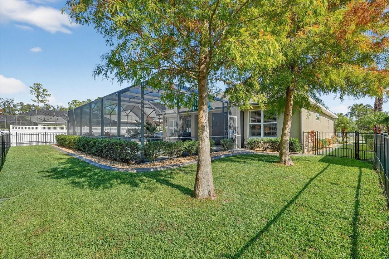 384 Leoni Street, New Smyrna Beach, FL 32168 Photo