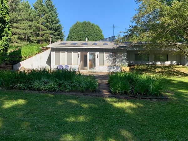 1516 Twin Springs Road, Houlton, WI 54082