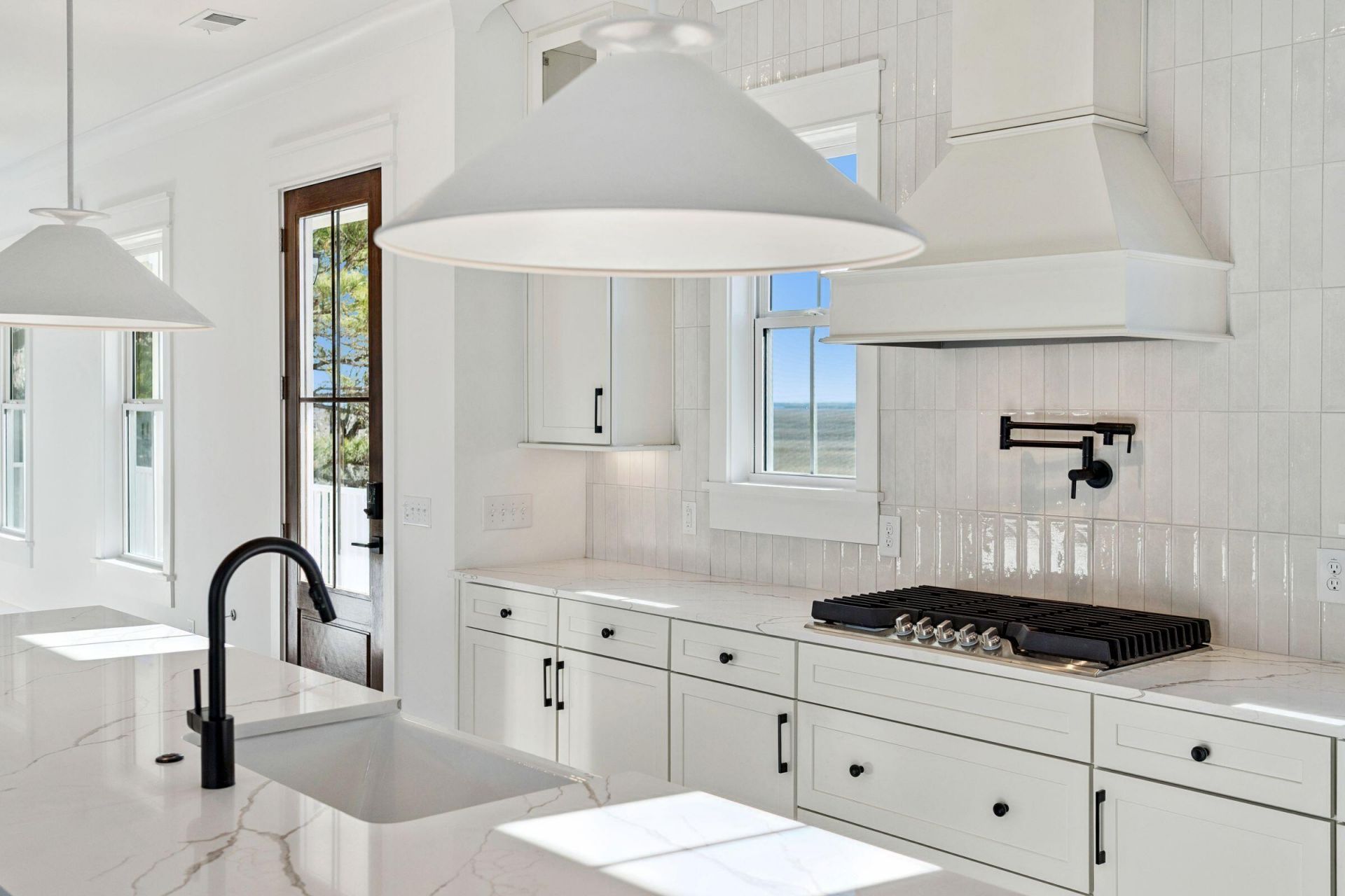 3908 Seafood Road Photo 12