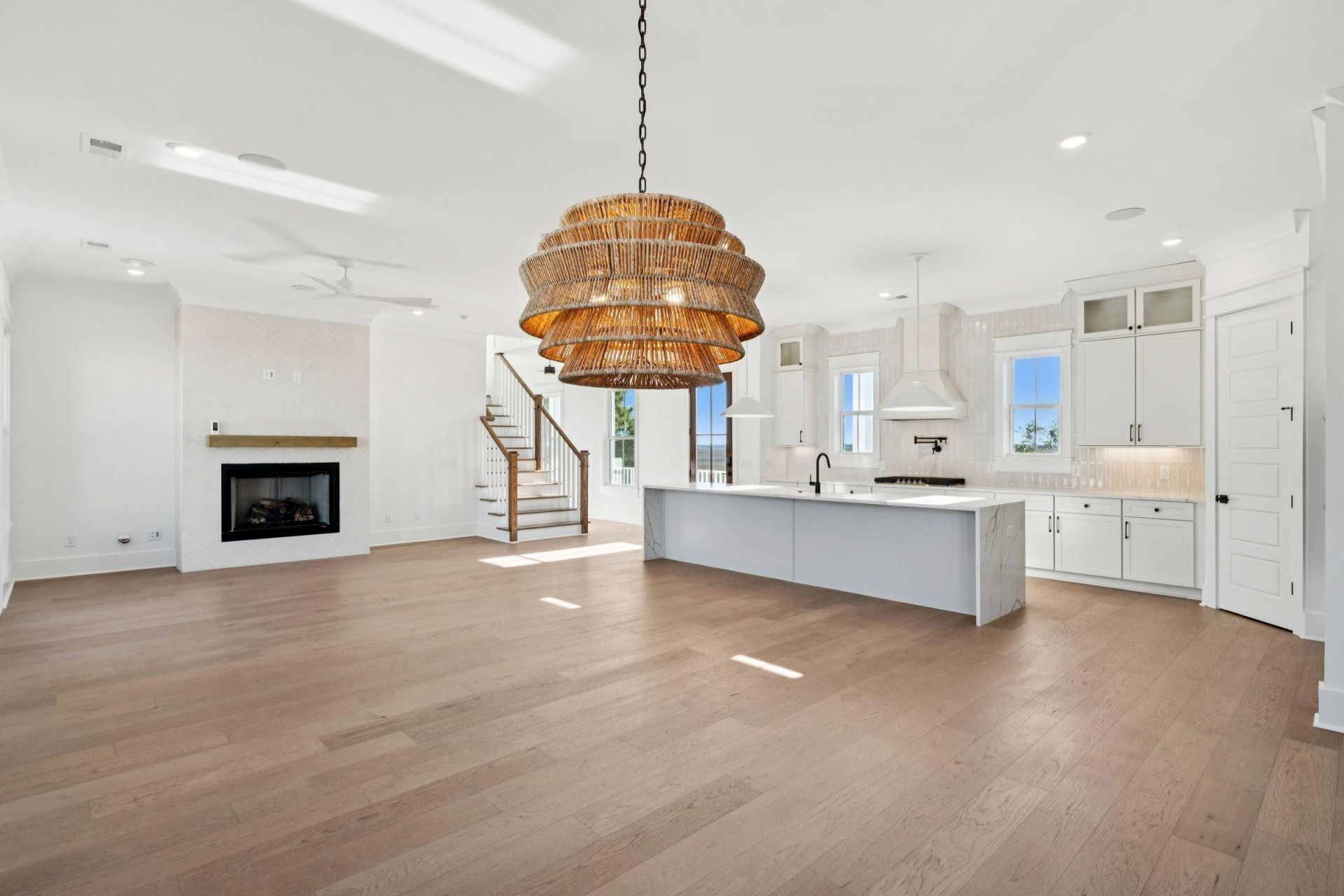 3908 Seafood Road Photo 20
